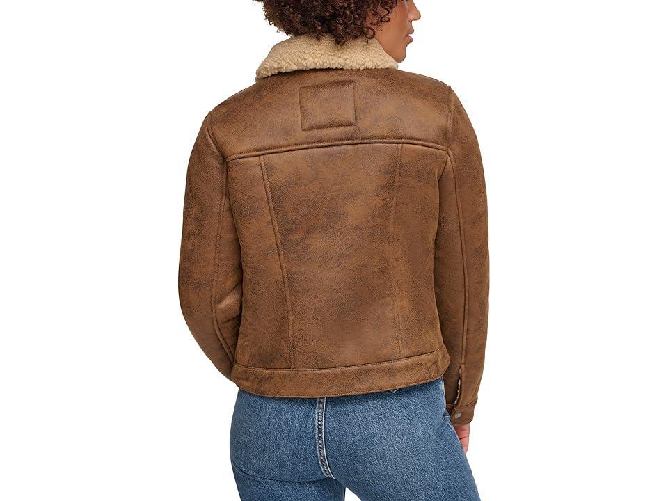 Levi's(r) Faux Shearling Trucker Jacket Sesame) Women's Clothing Product Image