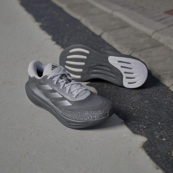 Supernova Stride Shoes Product Image