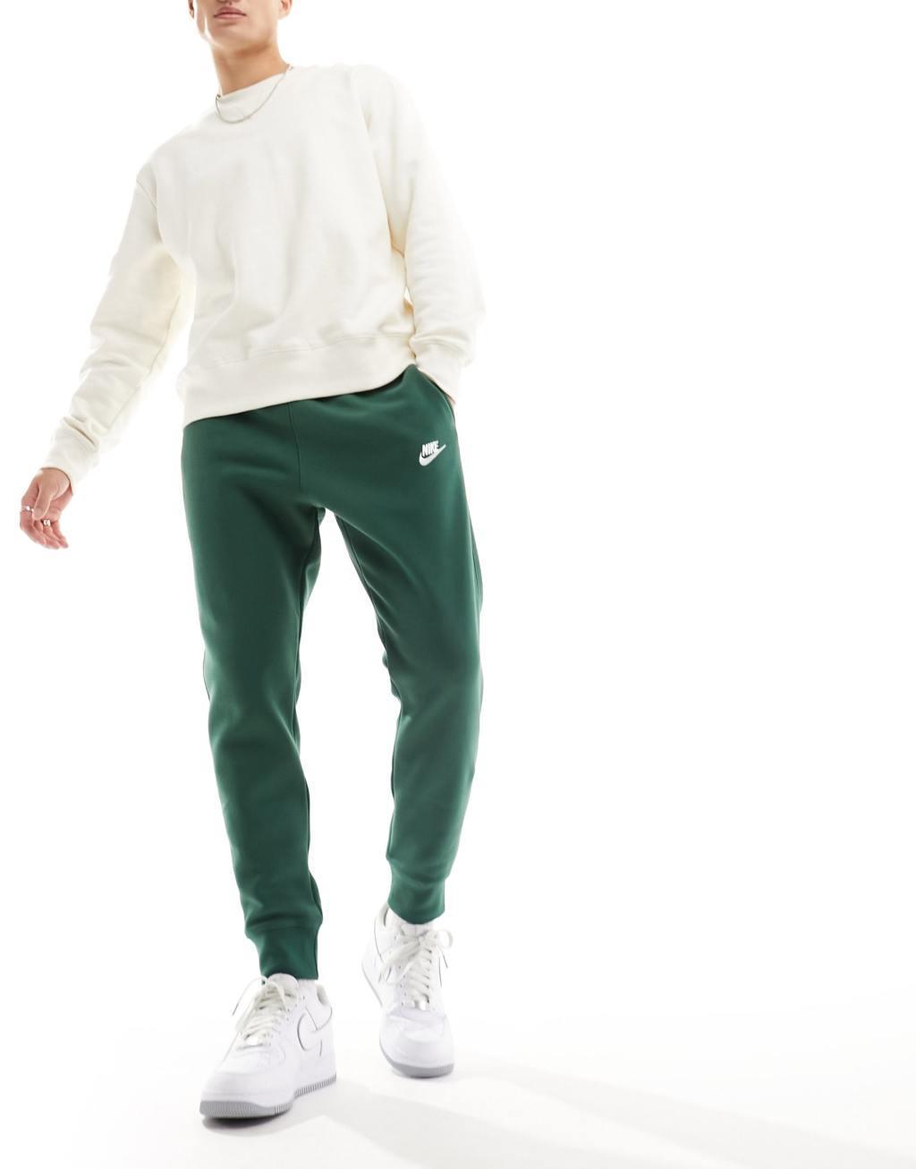 Nike Club fleece sweatpants in deep green  Product Image