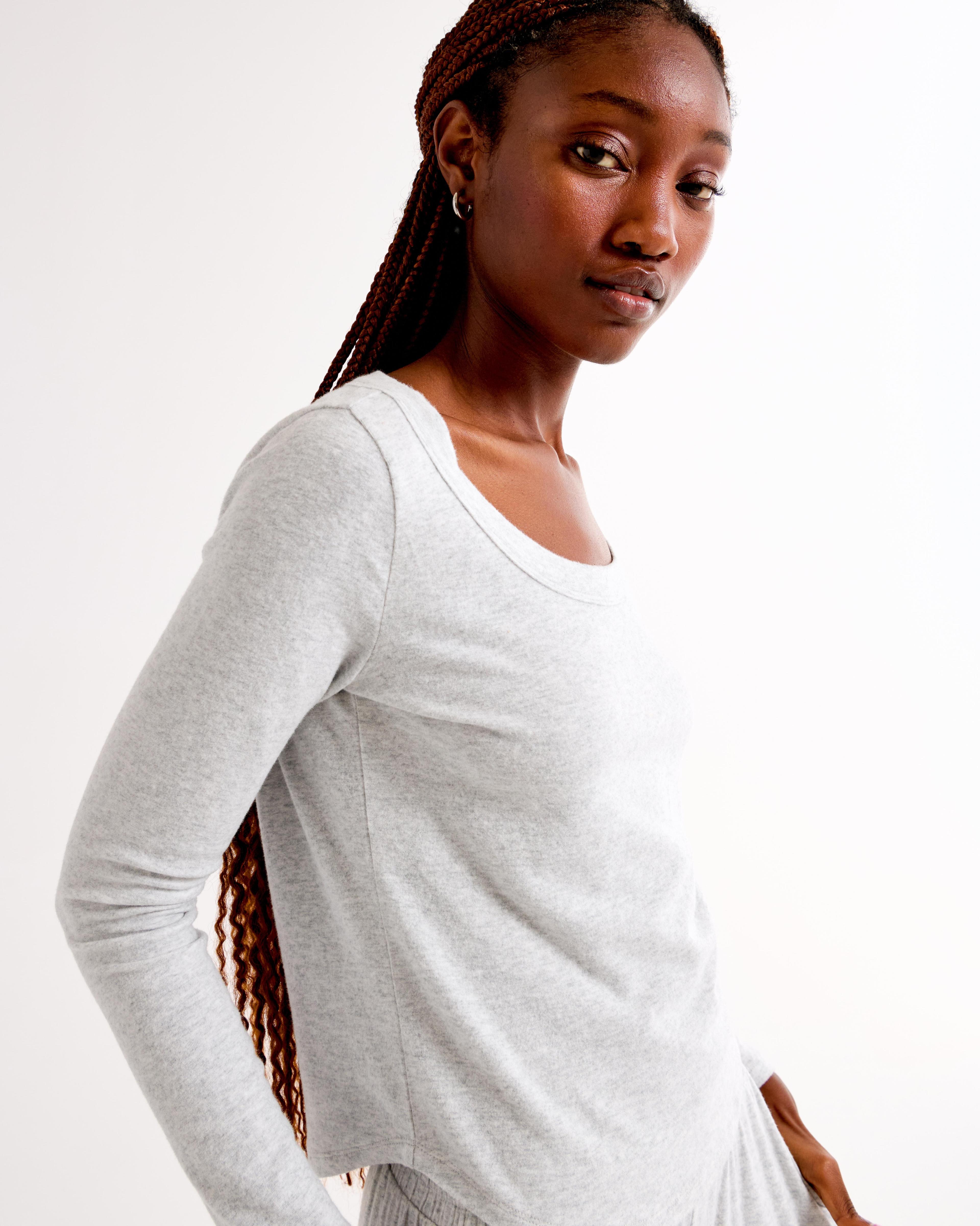 Long-Sleeve Cozy Lounge Knit Tuckable Scoopneck Tee Product Image