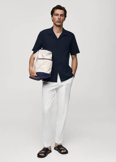 Regular-fit 100% seersucker cotton shirt - Men | MANGO USA Product Image