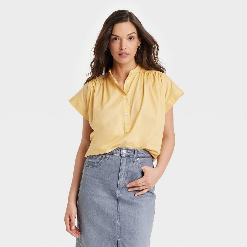 Womens Popover Short Sleeve Blouse - Universal Thread Yellow L Product Image