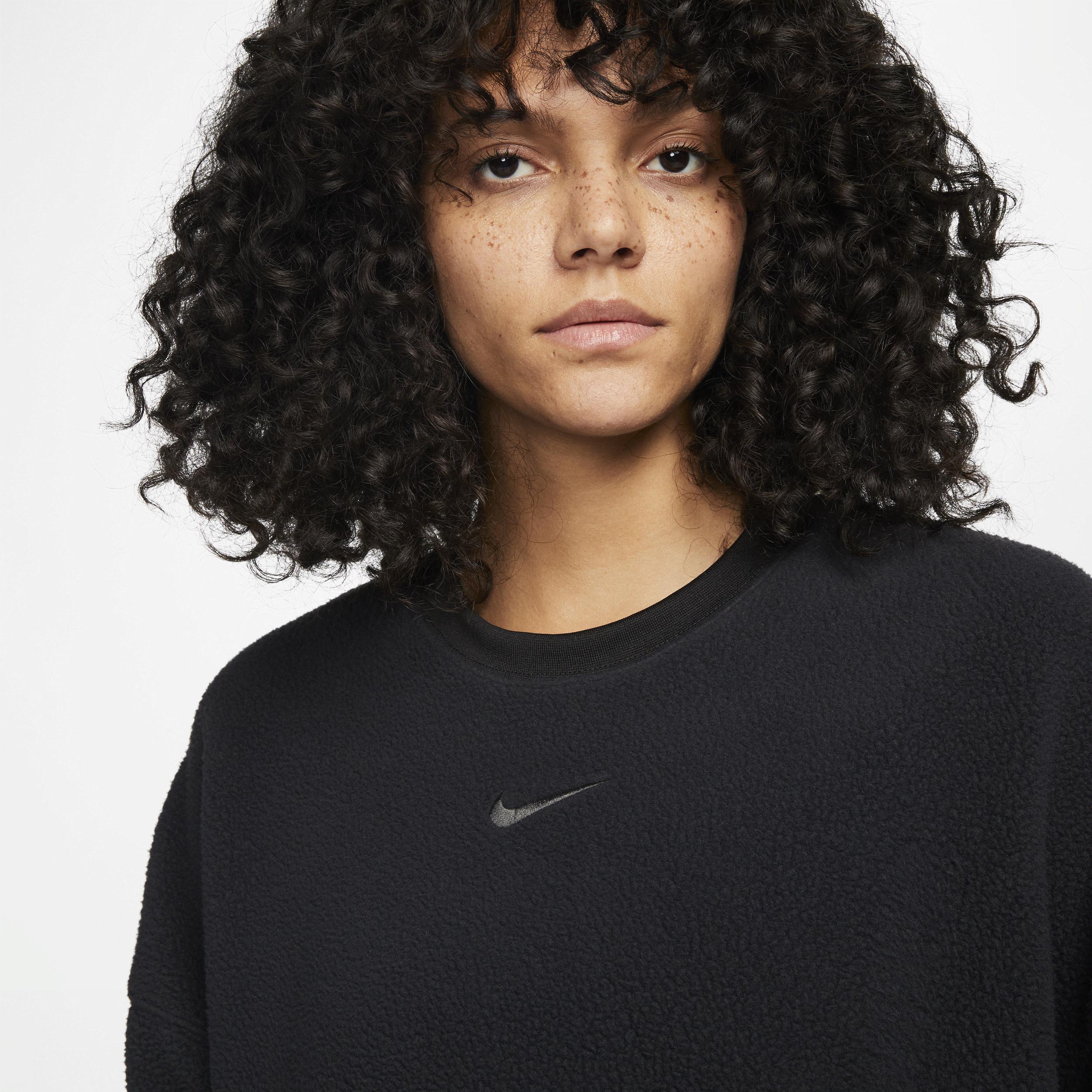 Women's Nike Sportswear Plush Oversized Crew-Neck Mod Crop Sweatshirt Product Image