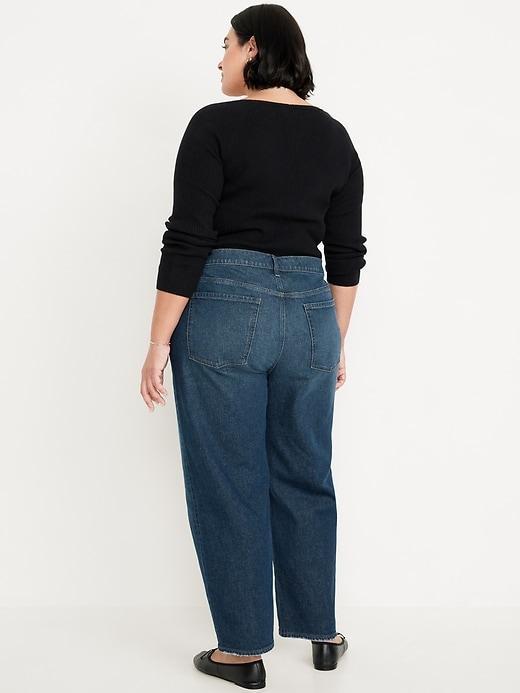 Mid-Rise Boyfriend Ankle Jeans Product Image