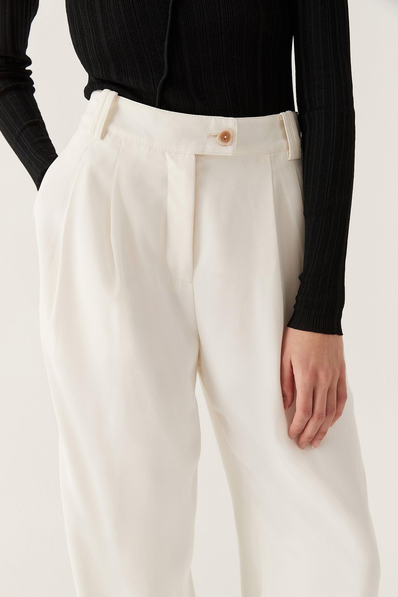 Phantom Tailored Pant Female Product Image