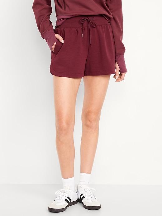 Extra High-Waisted Dynamic Fleece Shorts Product Image