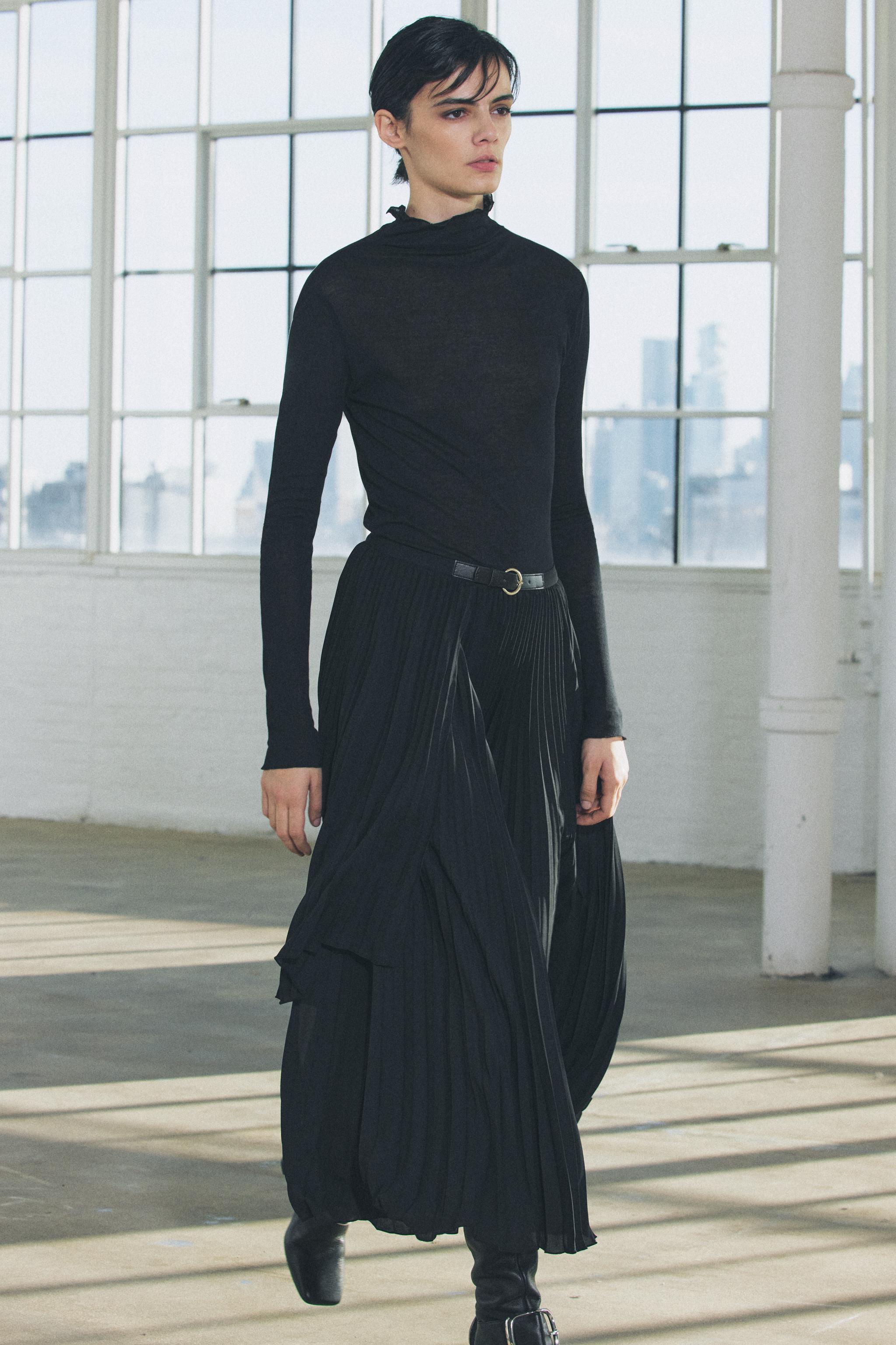 BELTED ACCORDION PLEAT SKIRT ZW COLLECTION Product Image