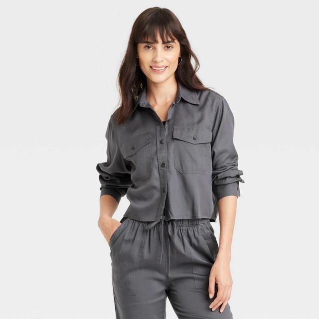 Womens Utility Long Sleeve Collared Button-Down Shirt - Universal Thread M Product Image