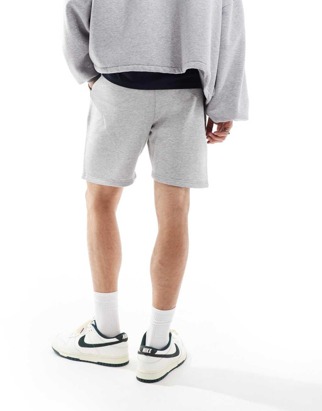 DTT jersey shorts in light gray heather Product Image