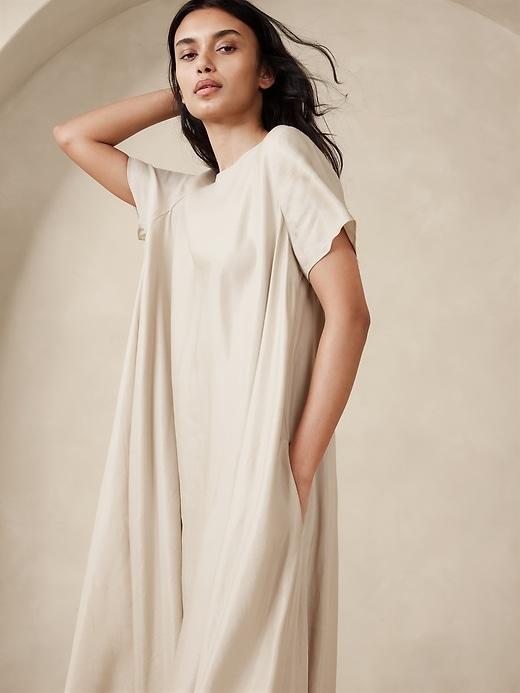 Aurelia Linen-Blend Maxi Dress Product Image