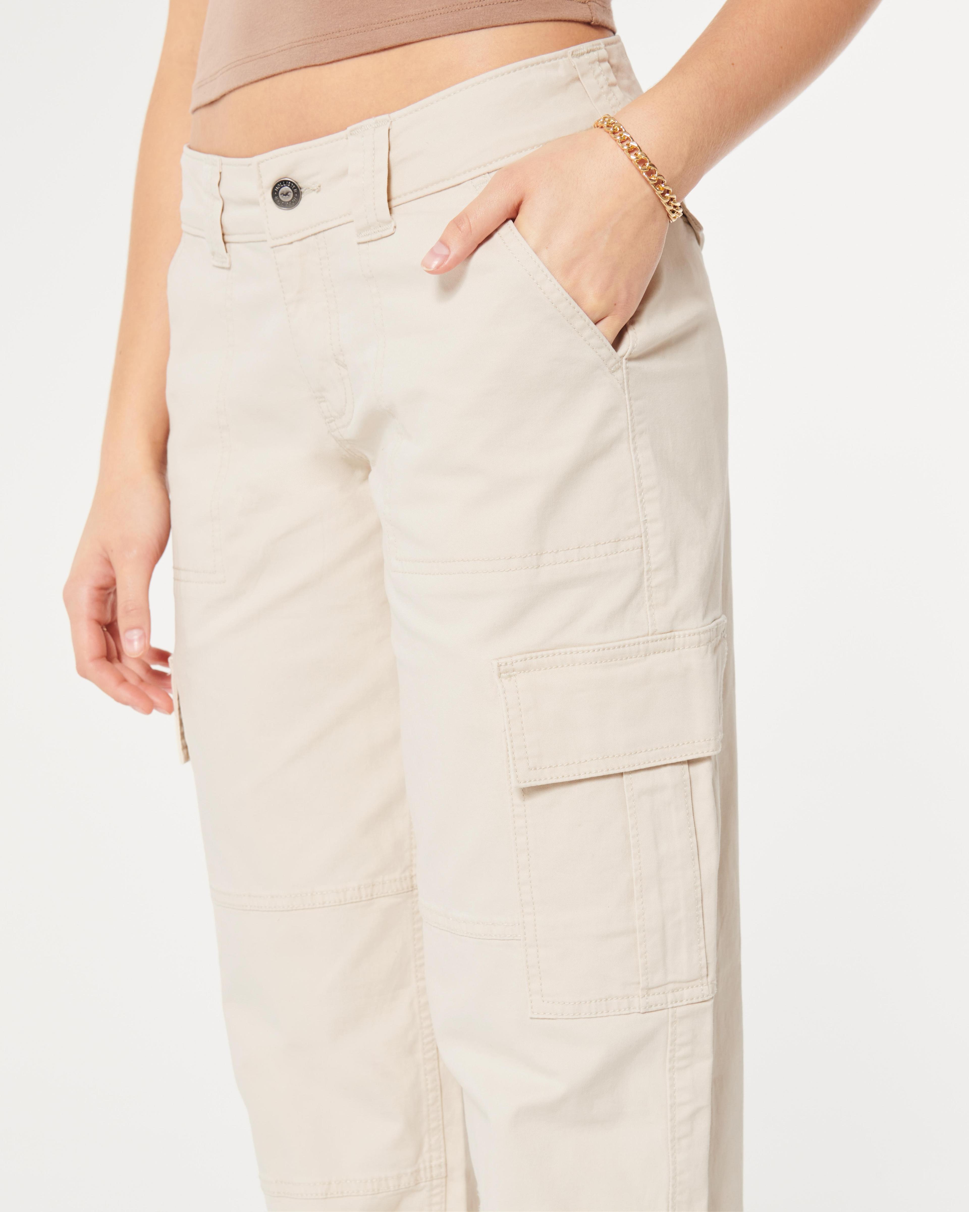 Low-Rise Baggy Cargo Pants Product Image