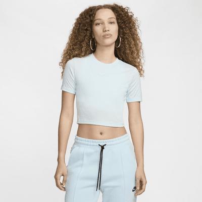 Nike Sportswear Essential Women's Slim Cropped T-Shirt Product Image