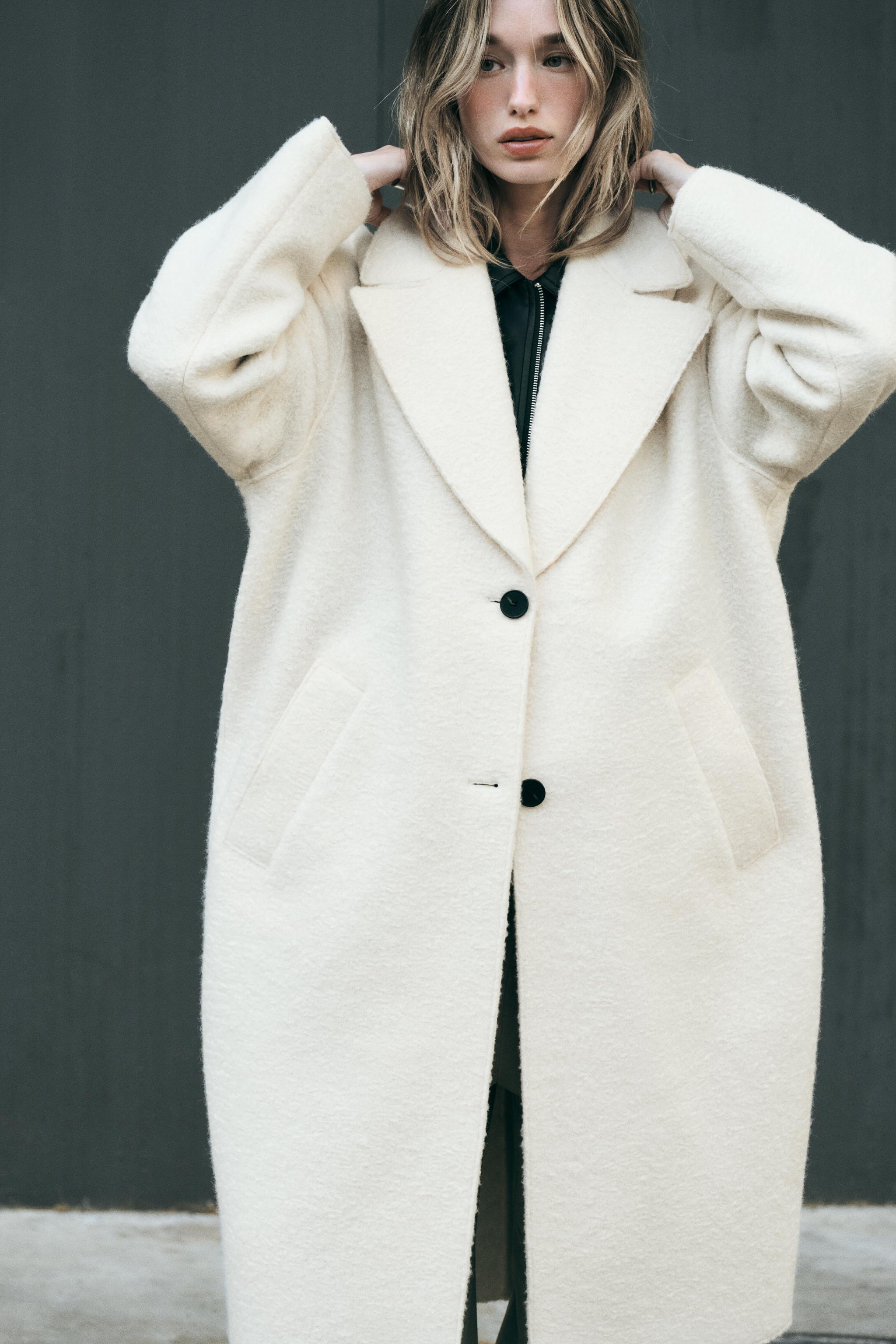 BOUCLÉ COAT product image