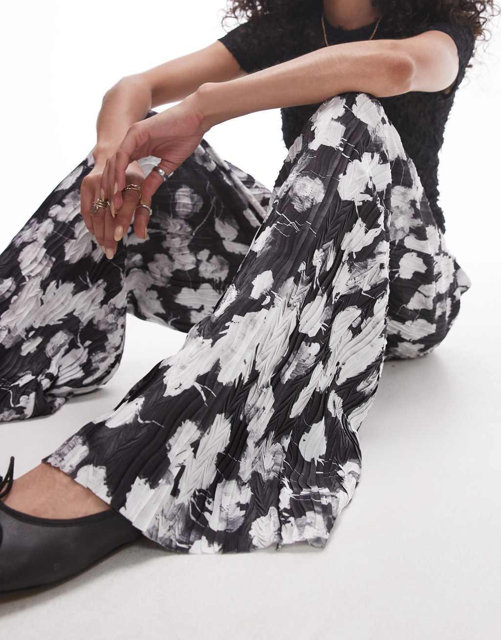 Topshop blurred floral crinkle plisse wide leg pants in mono Product Image