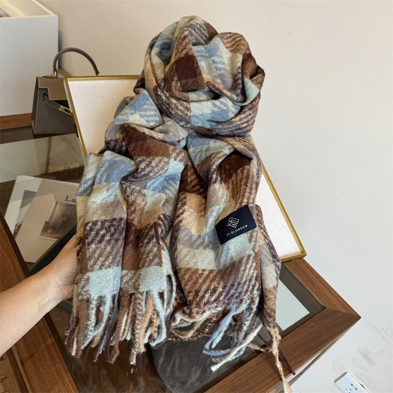 Plaid Fringed Trim Scarf Product Image