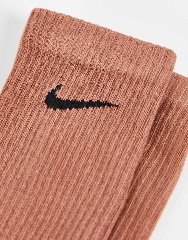 Nike Training Everyday Plus Cushioned 6 pack crew socks in beige and brown Product Image