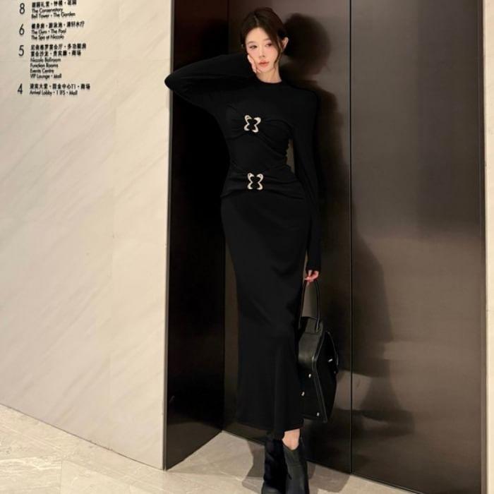 Long-Sleeve Crewneck Knit Maxi Sheath Dress Product Image