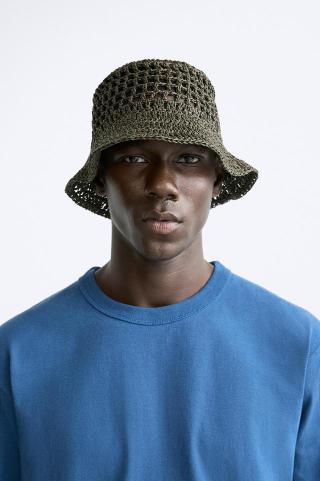 CROCHET BUCKET HAT Product Image