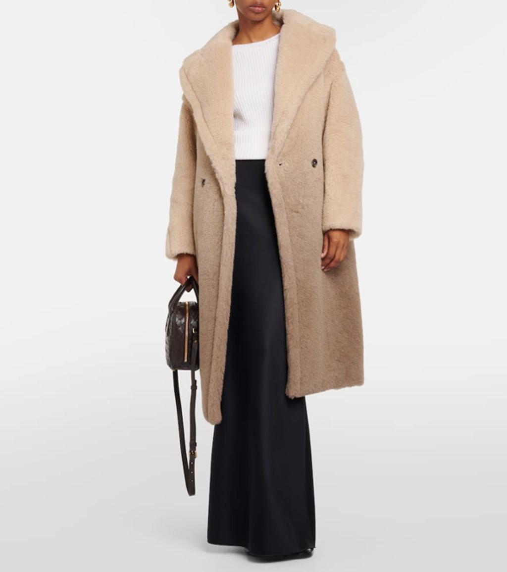 Coats In Brown Product Image