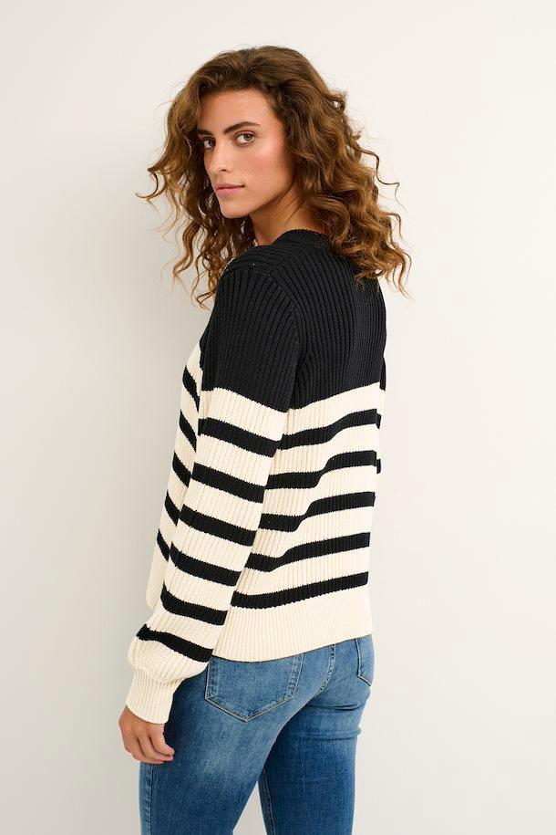 CUewy Pullover Product Image