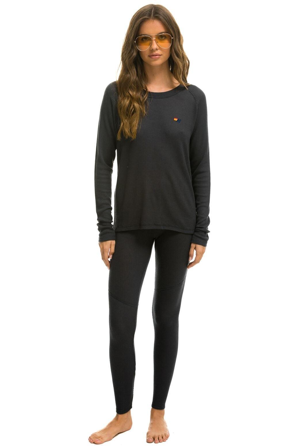 THERMAL BASE LAYER BOTTOM - TITANIUM Female Product Image