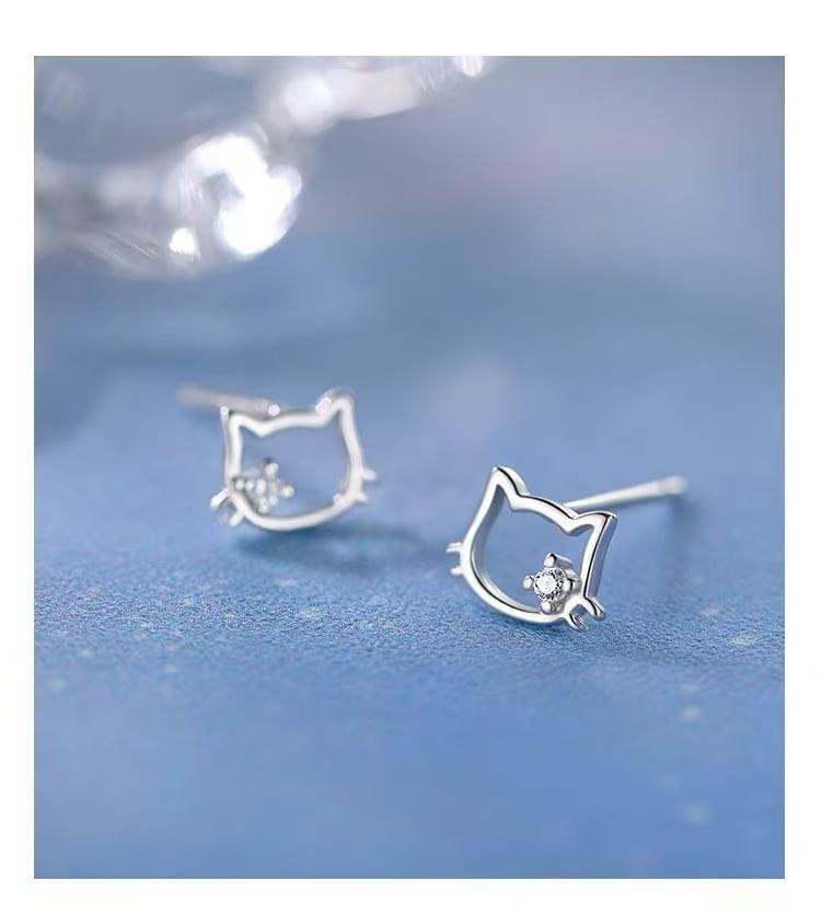 925 Sterling Silver CZ Cat Stud Earring Product Image