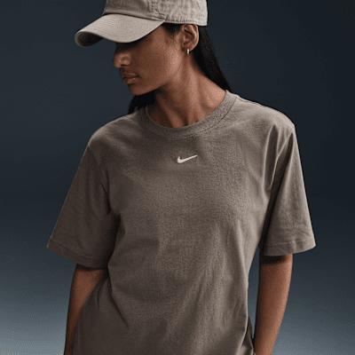 Nike Sportswear Essential Women's T-Shirt Product Image