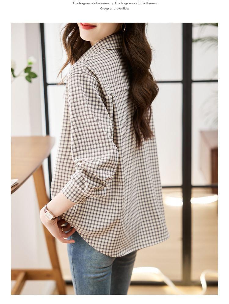 Long-Sleeve Plaid Shirt Product Image