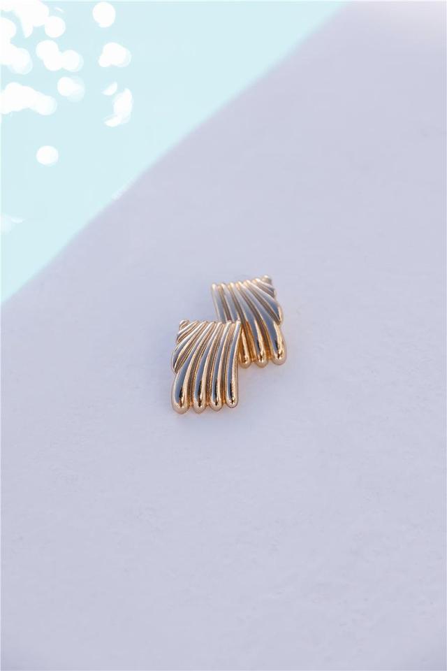 Style Waves Earrings Gold Product Image