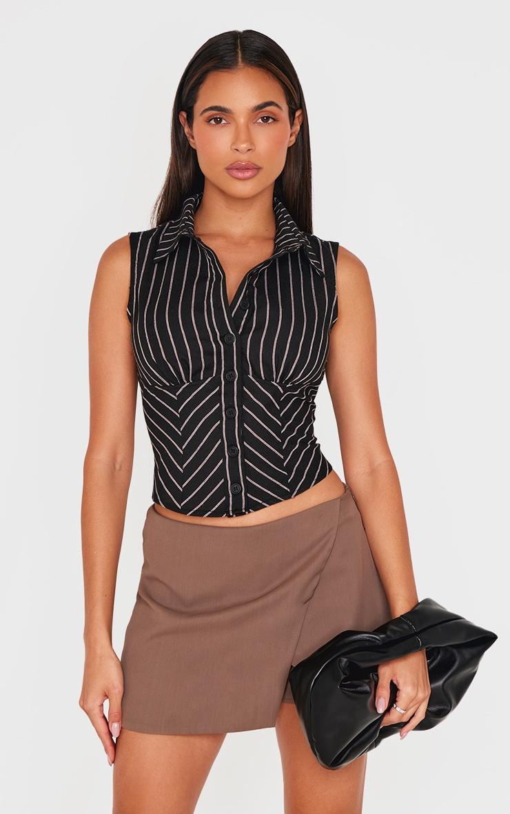 Black Striped Fitted Sleeveless Shirt Product Image