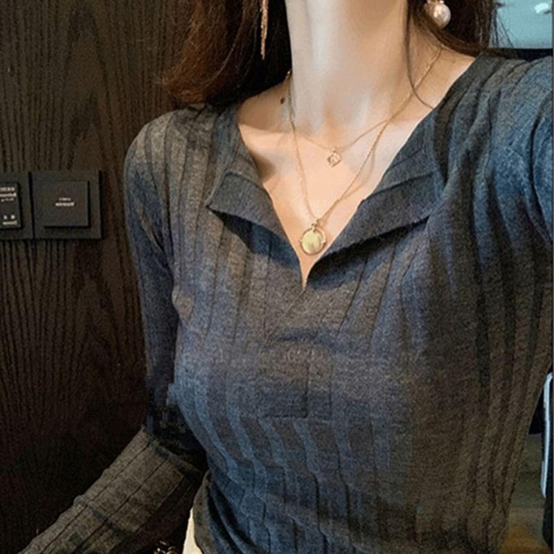 Long-Sleeve V-Neck Ribbed Knit Top Product Image