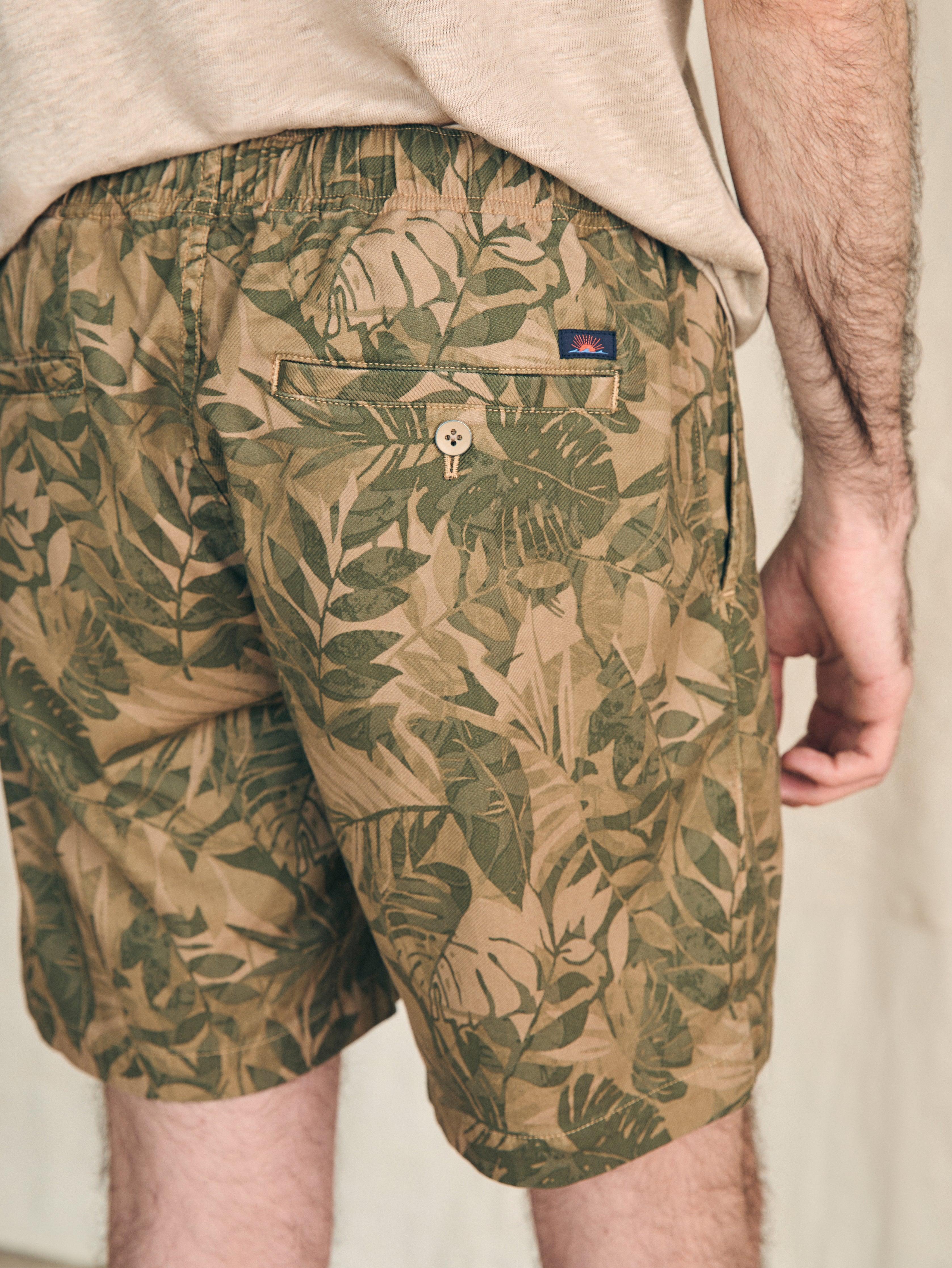 Essential Drawstring Short (6.5" Inseam) - Olive Jungle Tropical Male Product Image