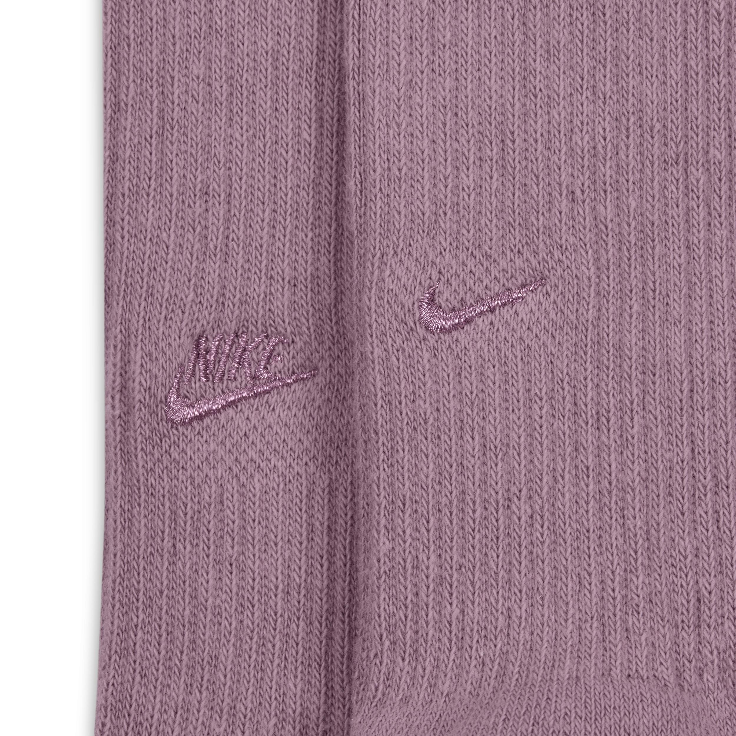 Nike Unisex Everyday Cushioned Crew Socks (2 Pairs) Product Image