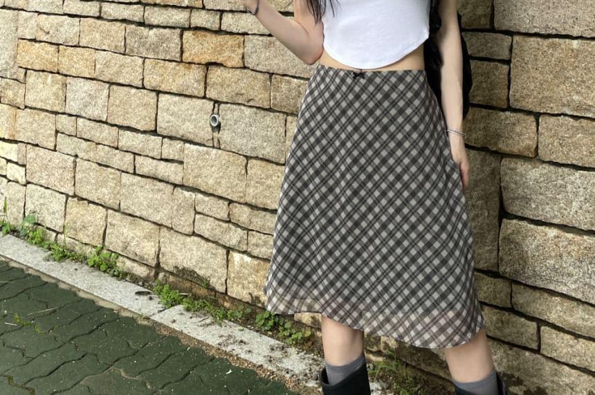 Low Waist Plaid A-Line Skirt Product Image