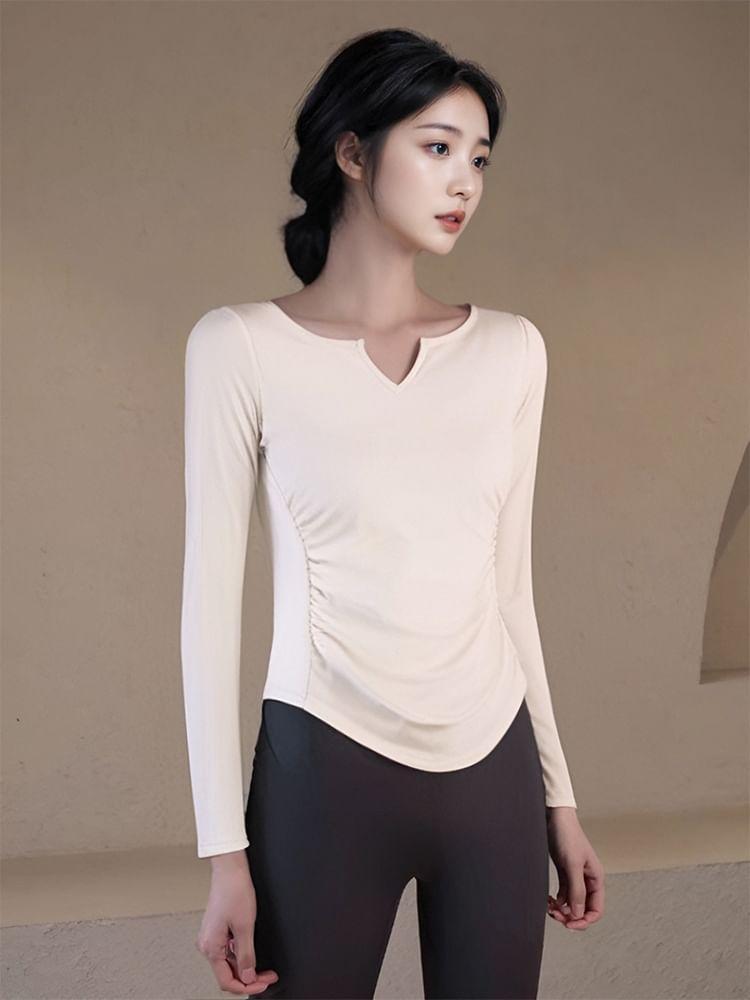 Long-Sleeve Notch Neck Plain Slim Fit Sports T-Shirt Product Image