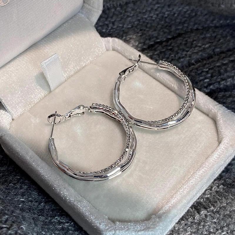 Silver Tone Hoop Earring product image