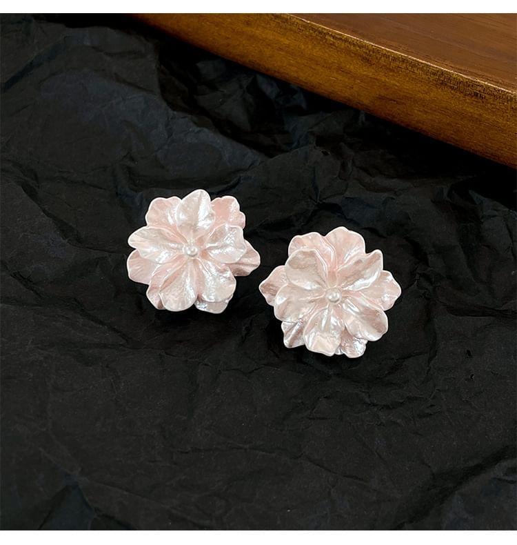 Floral Faux Pearl Stud Earring Product Image