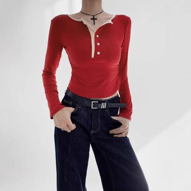 Long Sleeve Henley Neck Plain Ruched Cropped T-Shirt Product Image