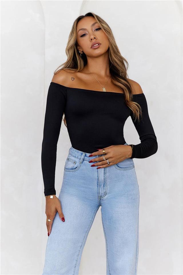 HELLO MOLLY BASE Flawless Off Shoulder Long Sleeve Top Black Product Image