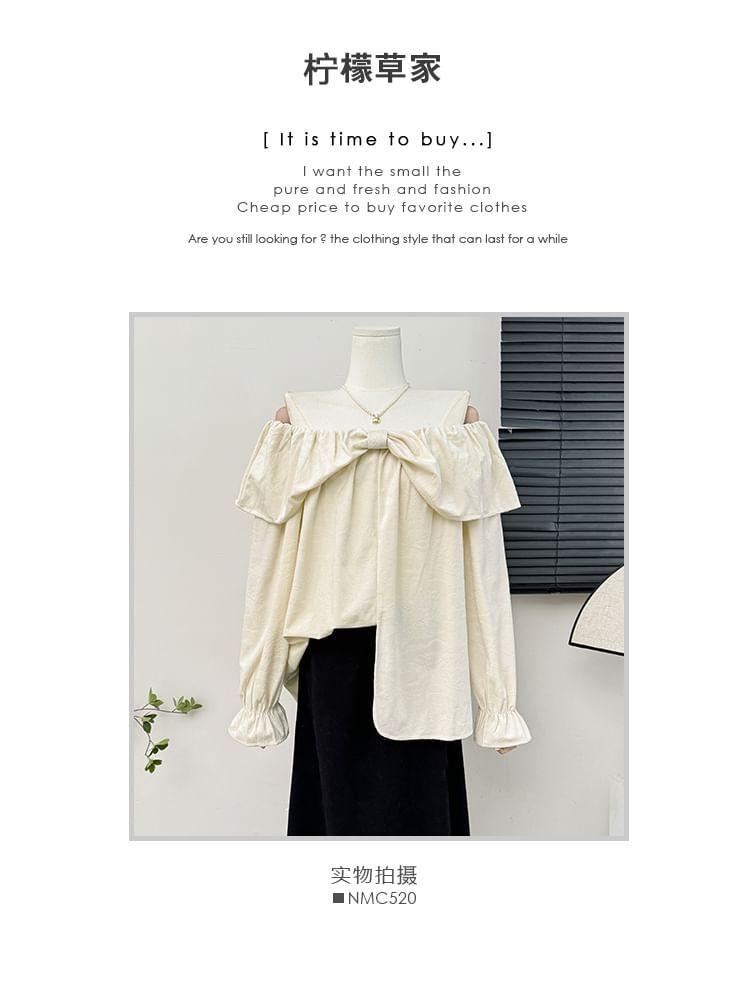 Details Off-Shoulder Slited Loose Blouse Product Image