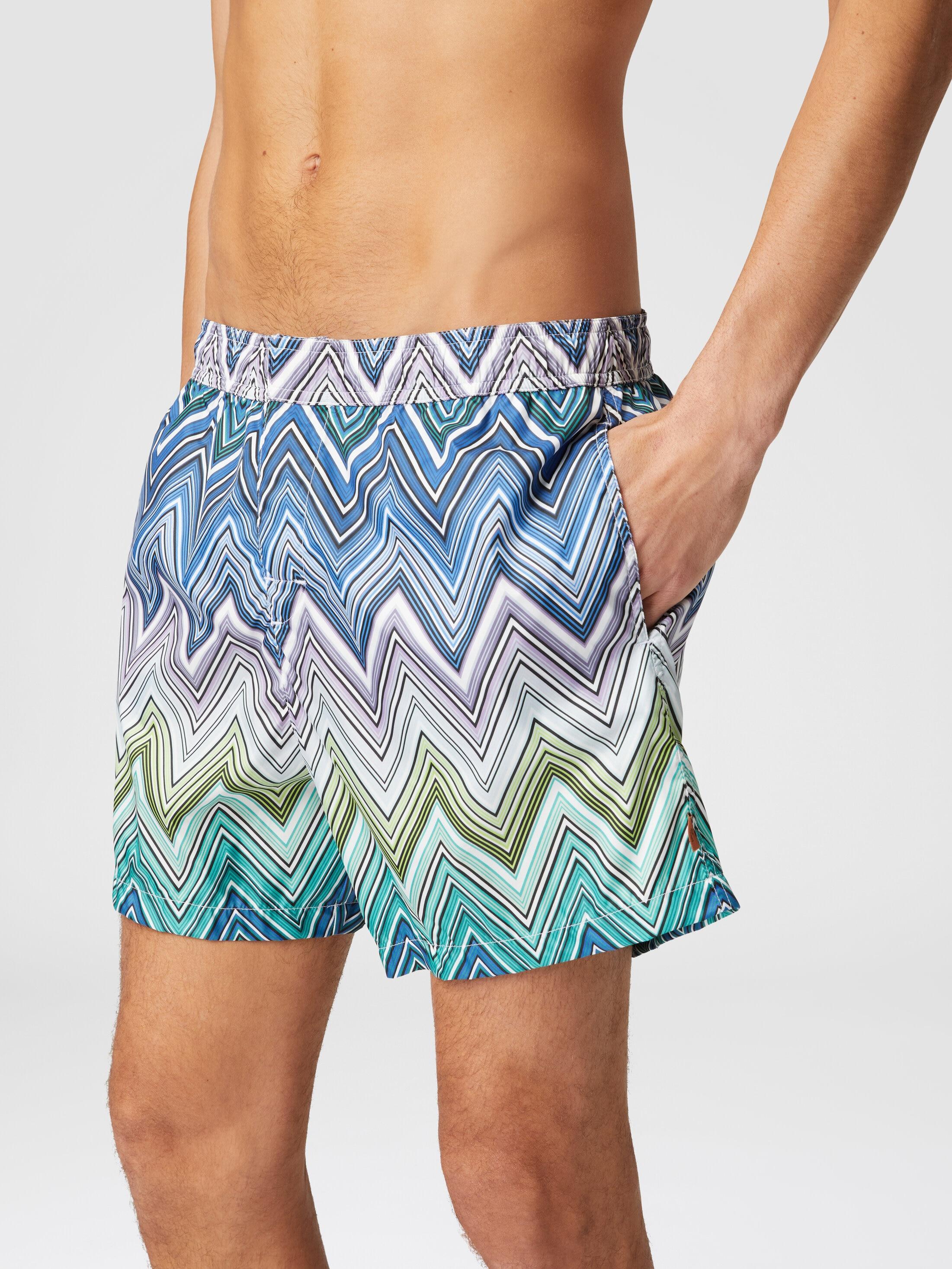 Swimming trunks with large zigzag print Product Image