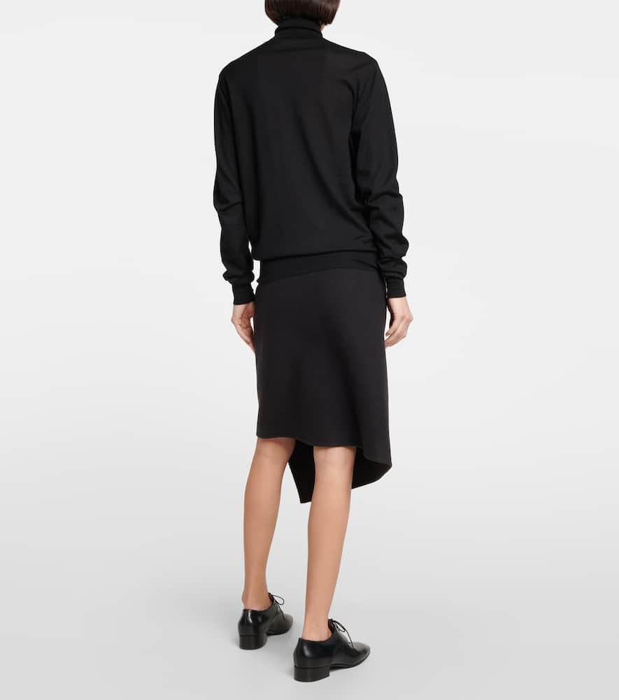 Eva Cashmere Turtleneck Top In Black Product Image