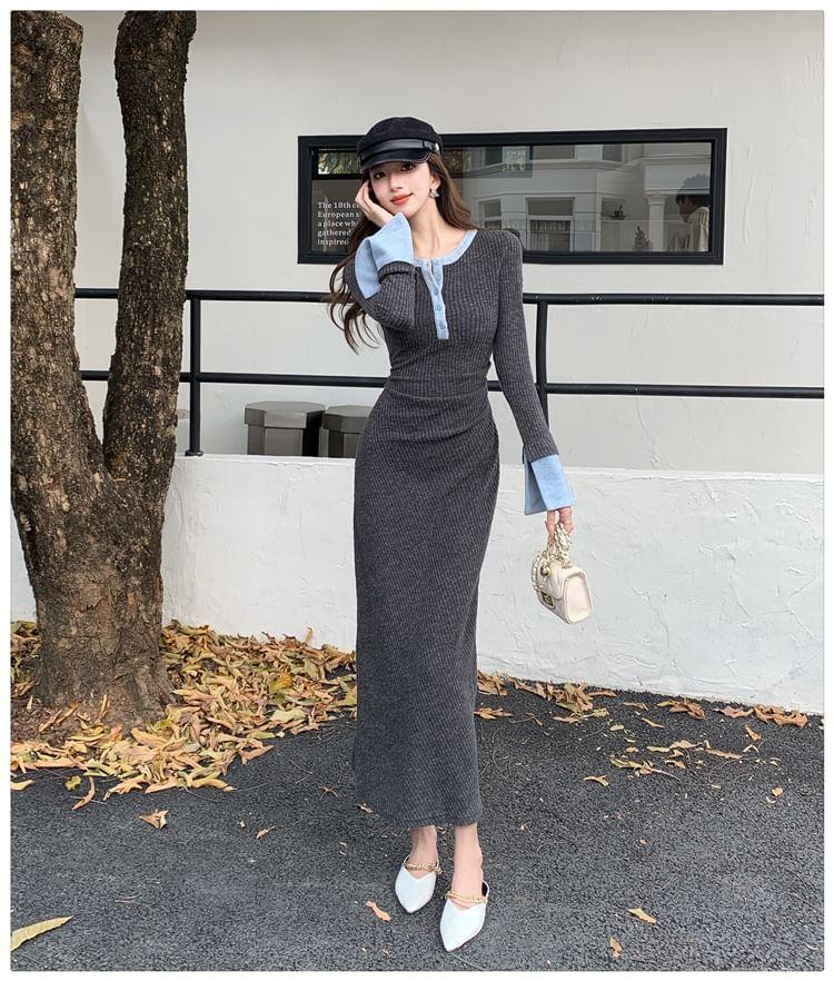 Long-Sleeve Crew Neck Contrast Trim Ruched Half-Buttoned Maxi Sheath Knit Dress Product Image