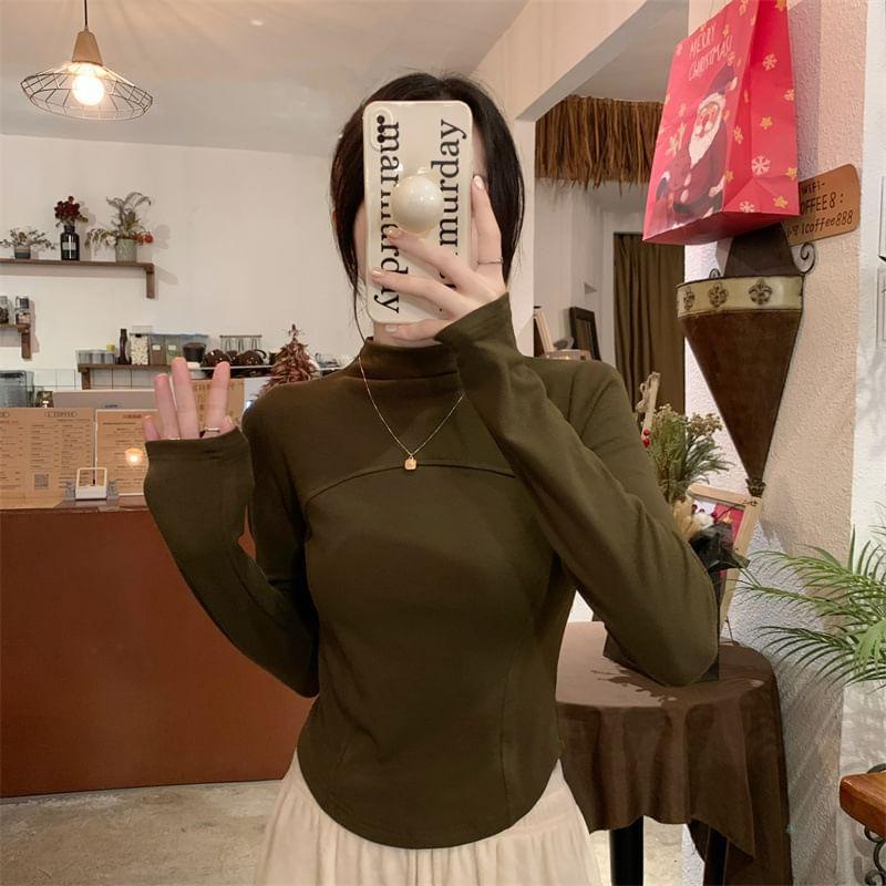 Long-Sleeve Mock Neck Plain T-Shirt Product Image