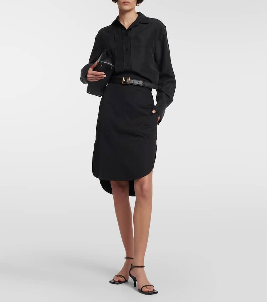 Side-slit Pencil Skirt In Black Product Image