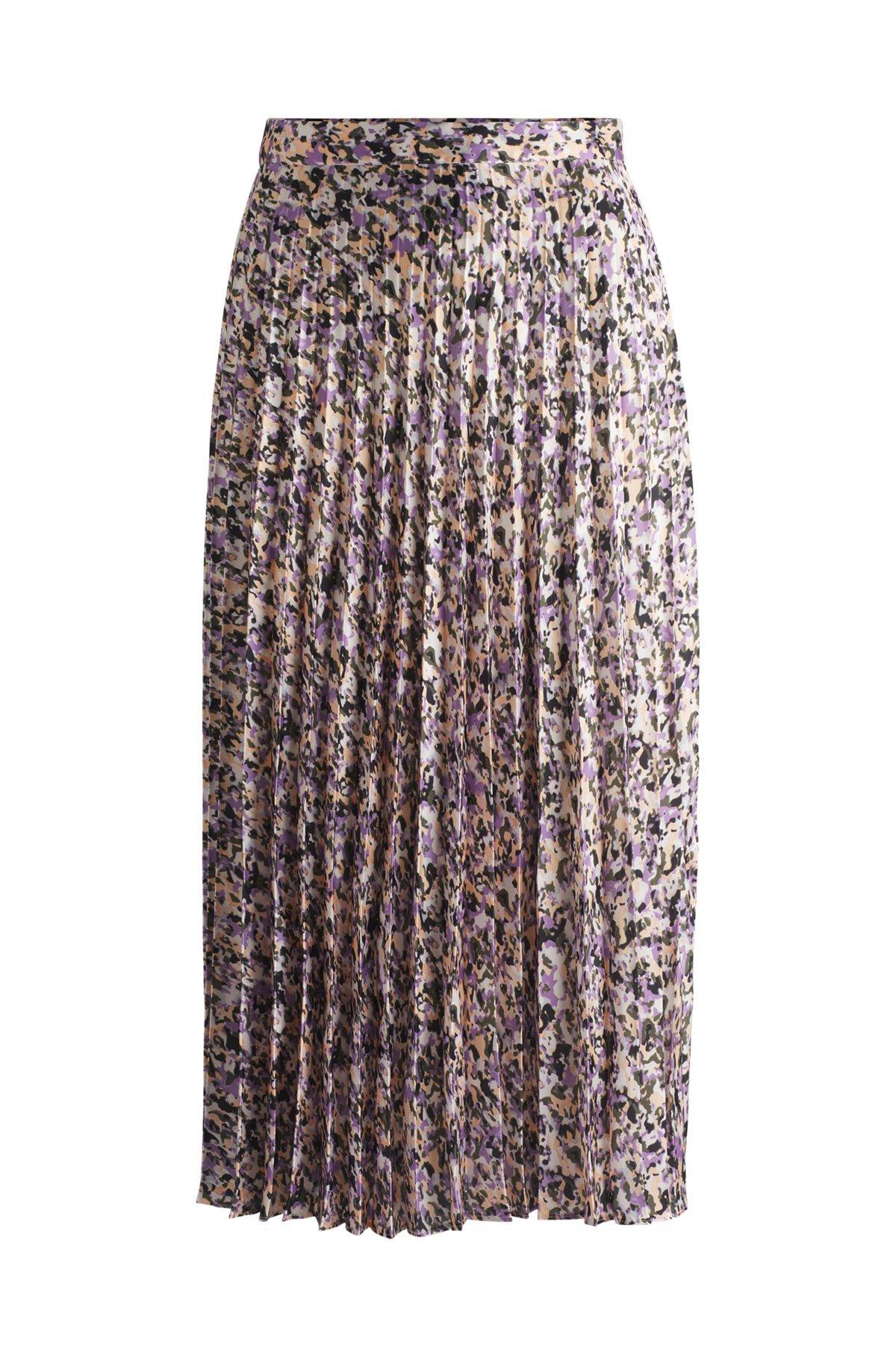 Maxi skirt in printed plissé satin Product Image