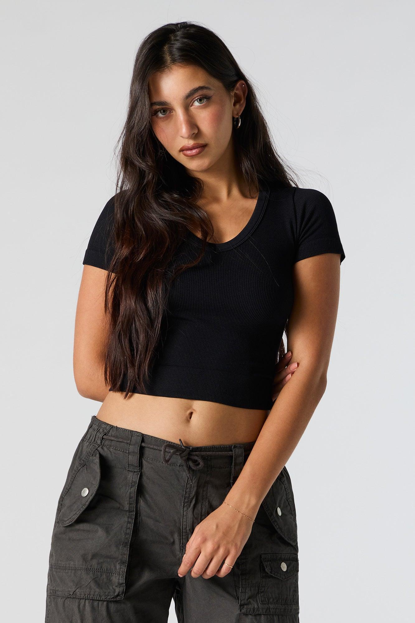 Solid Ribbed V-Neck Cropped T-Shirt Female product image