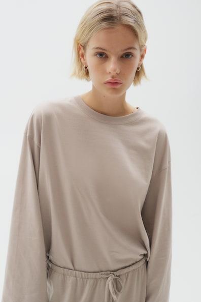 Long-Sleeved Cotton Top Product Image