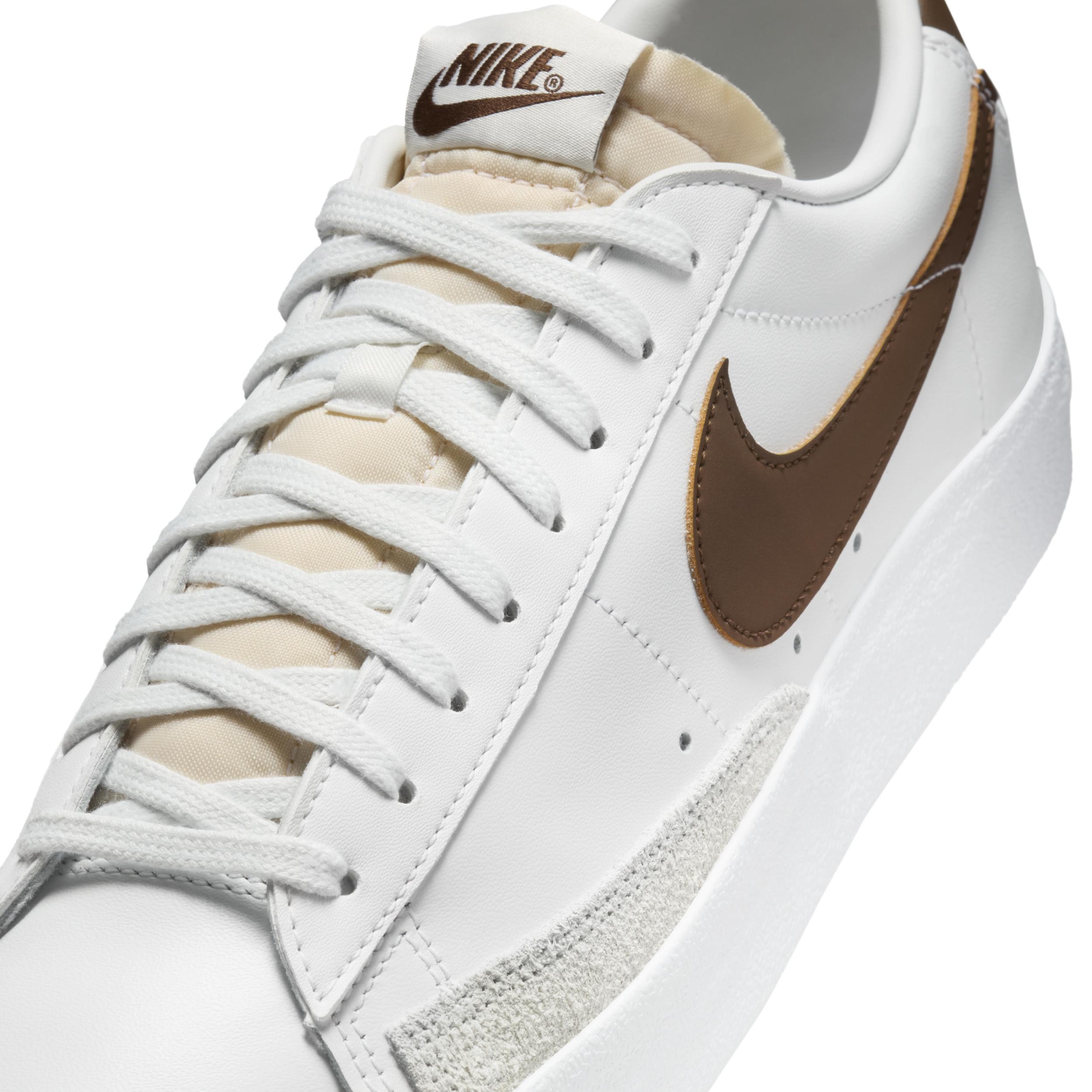 Nike Men's Blazer Low '77 Vintage Shoes Product Image