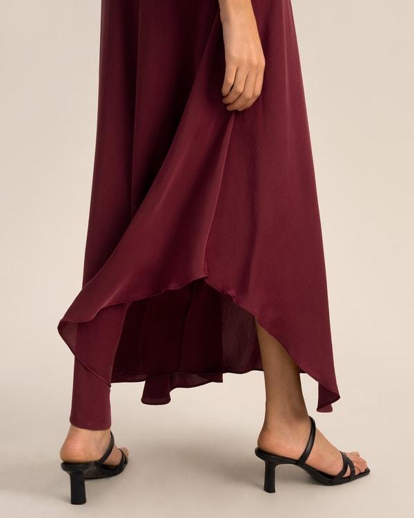 Wide-Legged Silk Fig Pants Product Image